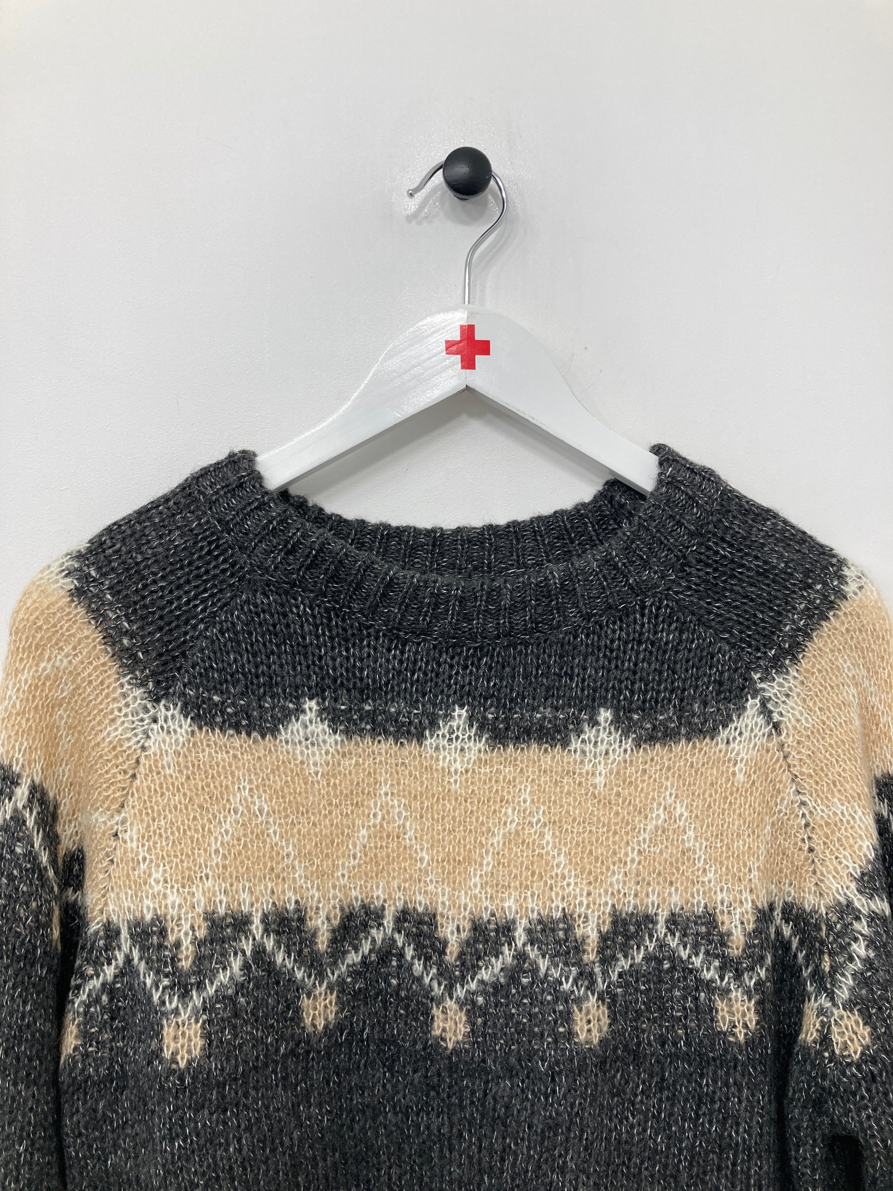 Sweater -ukendt mærke